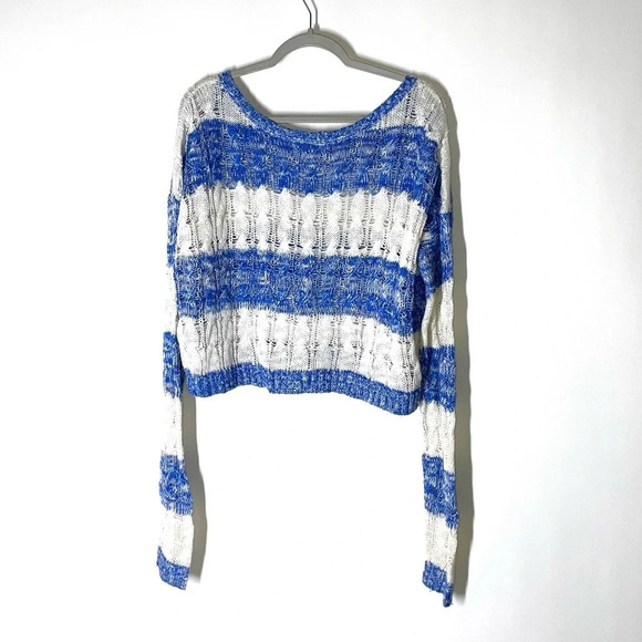 Abercrombie & Fitch Blue and White Stripe Cropped Knit Sweater Size Large - Picture 6 of 6